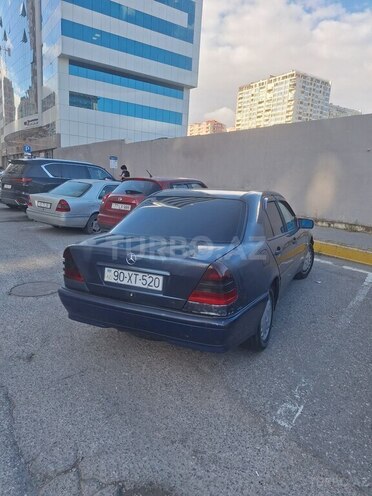 Mercedes C 220 2000, 600,000 km - 2.2 l - Bakı