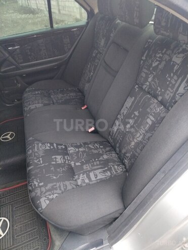 Mercedes E 240 1998, 319,000 km - 2.4 l - Kürdəmir