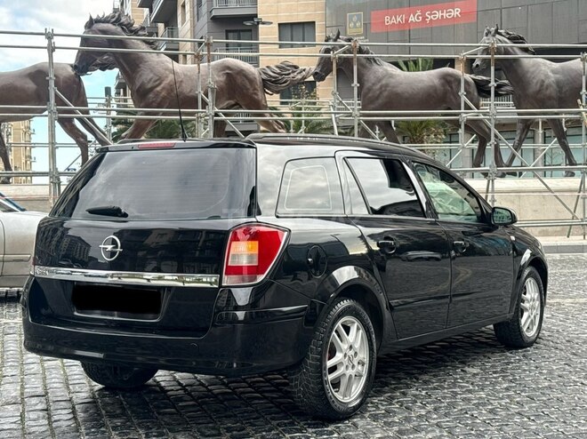 Opel Astra 2006, 244,000 km - 1.4 l - Bakı