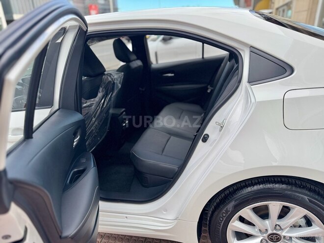 Toyota Corolla-12