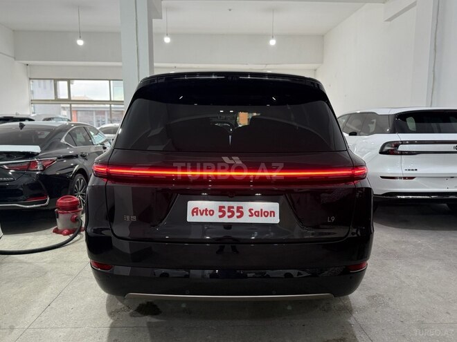 Li Auto L9-5