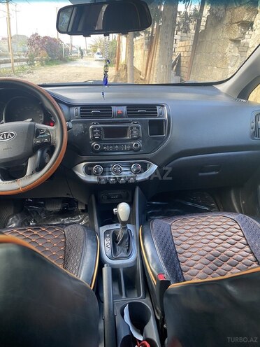 Kia Rio-6