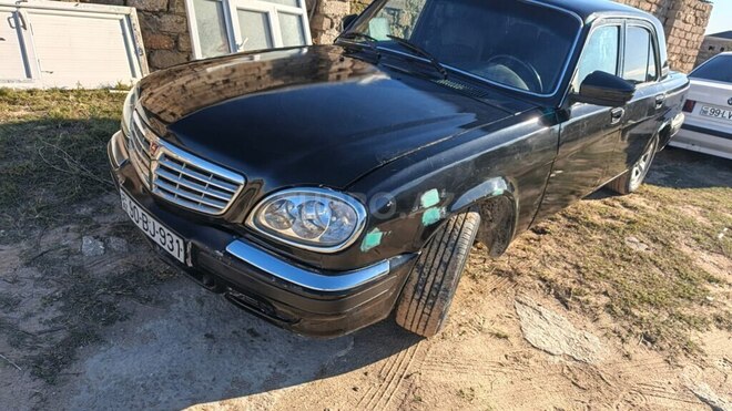 GAZ 31105 "Volga"-12