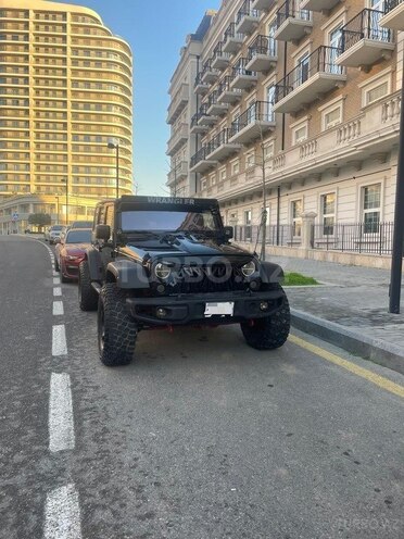 Jeep Wrangler-3