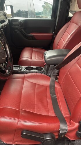 Jeep Wrangler-6