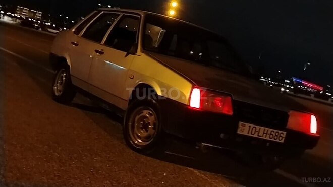 LADA (VAZ) 21099-3