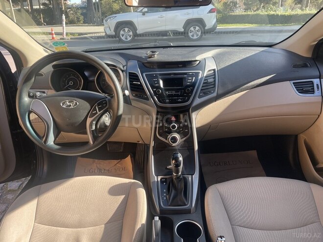 Hyundai Elantra 2015, 209,000 km - 1.8 л - Bakı