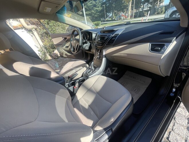 Hyundai Elantra 2015, 209,000 km - 1.8 л - Bakı