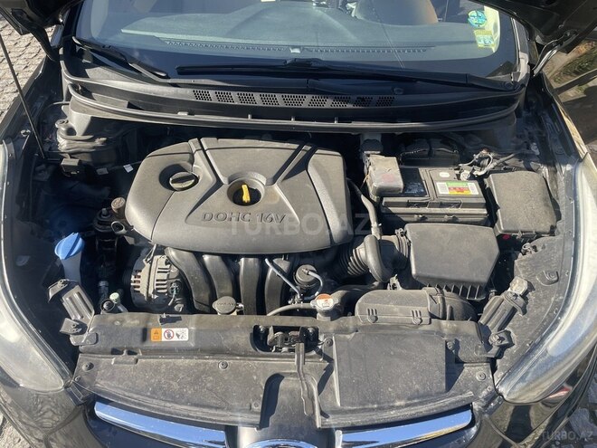 Hyundai Elantra 2015, 209,000 km - 1.8 л - Bakı