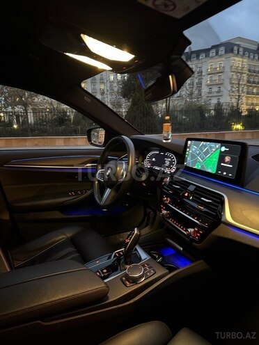 BMW 520-10
