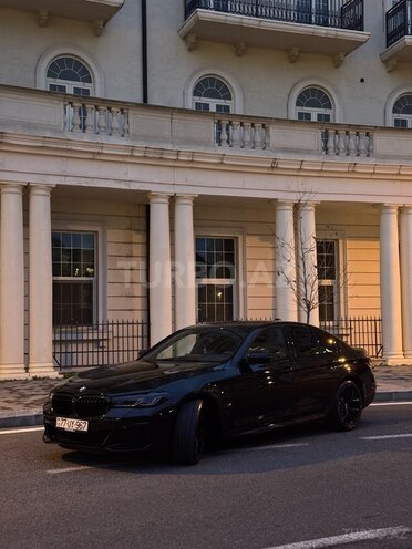 BMW 520-1