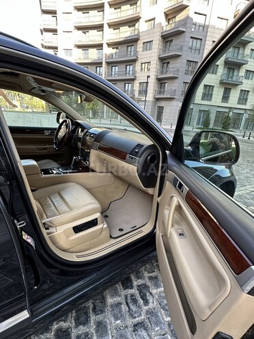 Volkswagen Touareg-13