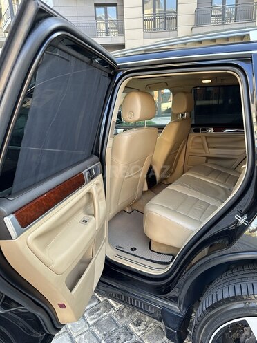 Volkswagen Touareg-9