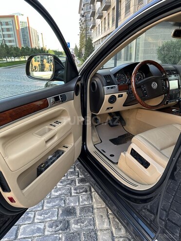 Volkswagen Touareg-12