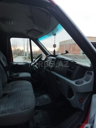 Ford Transit 2008, 244,000 km - 2.4 л - Qax