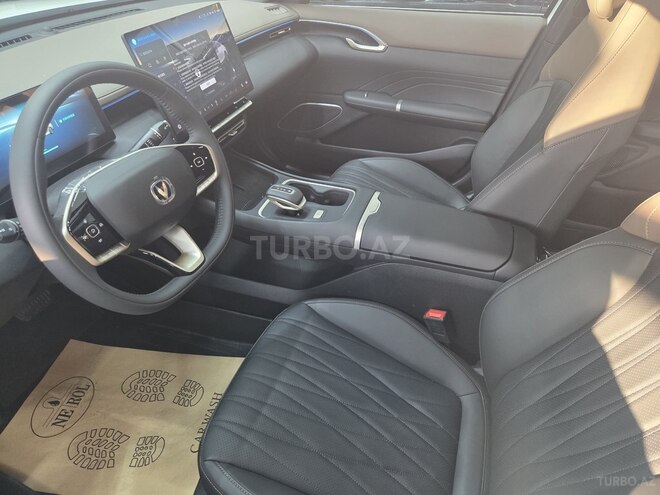 Changan Lamore-13