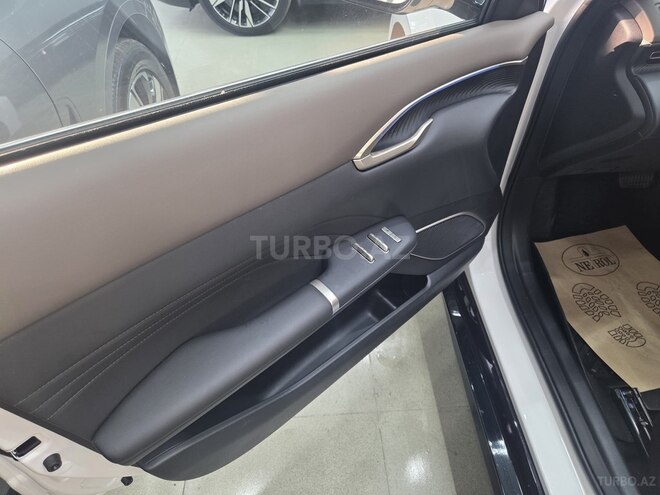Changan Lamore-14