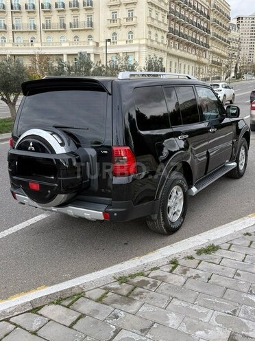 Mitsubishi Pajero 2007, 235,000 km - 3.0 l - Bakı