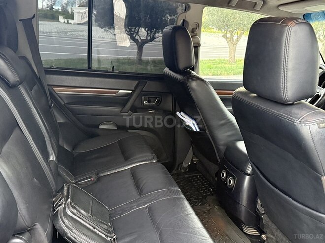 Mitsubishi Pajero 2007, 235,000 km - 3.0 l - Bakı