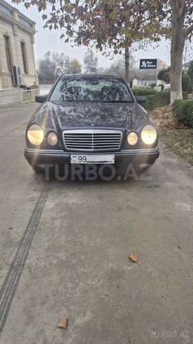 Mercedes E 220 1999, 595,165 km - 2.2 l - Sabirabad