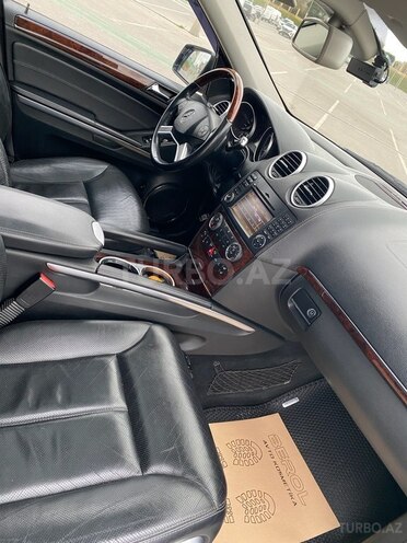 Mercedes  2008, 235,532 km - 5.5 l - Bakı