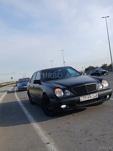 Mercedes E 220 1999, 350,000 km - 2.2 l - Bakı