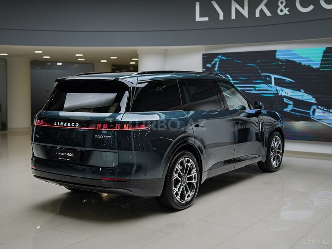 Lynk & Co 900-6