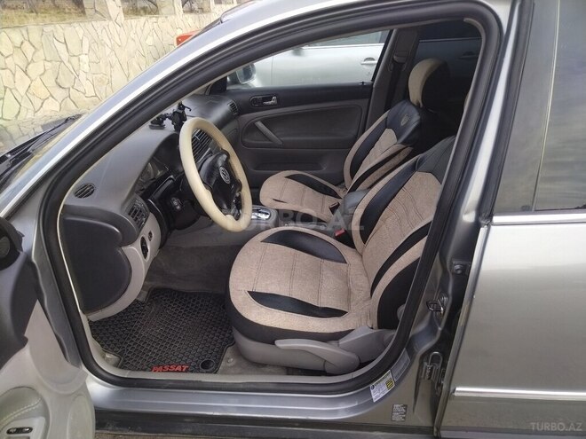 Volkswagen Passat 2004, 400,000 km - 1.8 l - Şamaxı