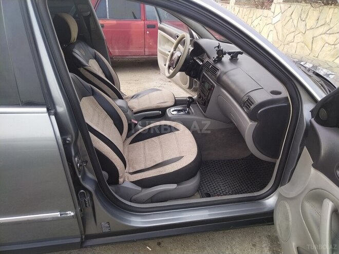 Volkswagen Passat 2004, 400,000 km - 1.8 l - Şamaxı