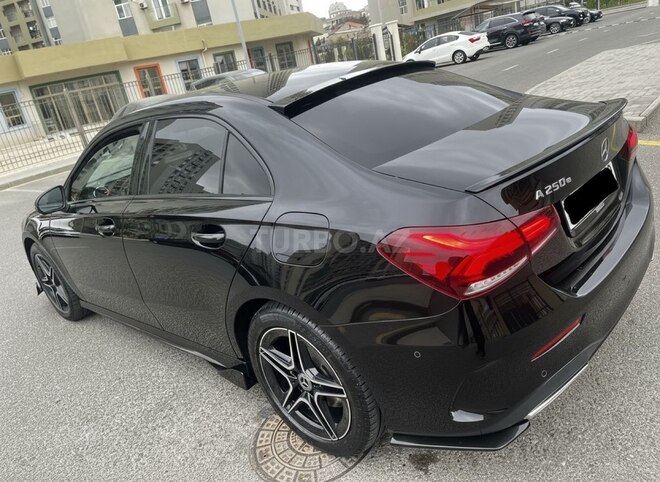 Mercedes A 250 e 2021, 104,000 km - 1.3 л - Bakı