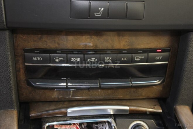 Mercedes E 350 2009, 279,000 km - 3.5 l - Bakı