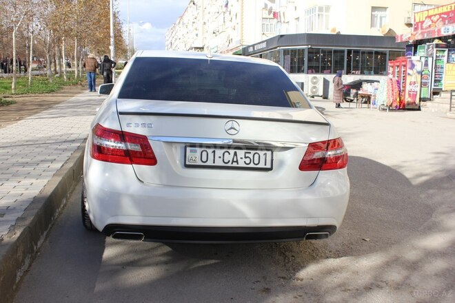 Mercedes E 350 2009, 279,000 km - 3.5 l - Bakı