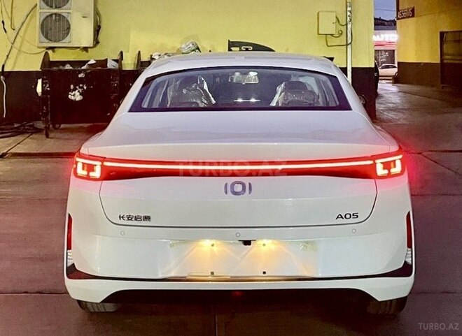 Changan Qiyuan A05 2025, 0 km - 1.5 л - Bakı