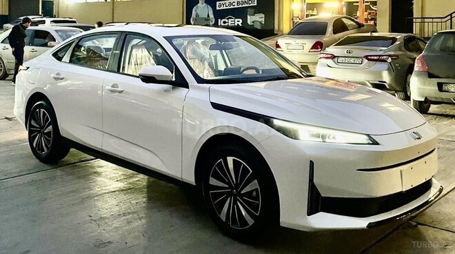 Changan Qiyuan A05 2025, 0 km - 1.5 л - Bakı