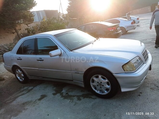 Mercedes C 220 1995, 315,000 km - 2.2 л - Sumqayıt