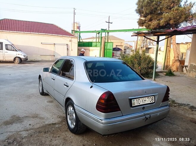 Mercedes C 220 1995, 315,000 km - 2.2 л - Sumqayıt