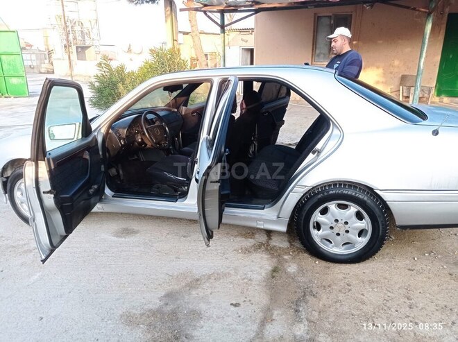 Mercedes C 220 1995, 315,000 km - 2.2 л - Sumqayıt