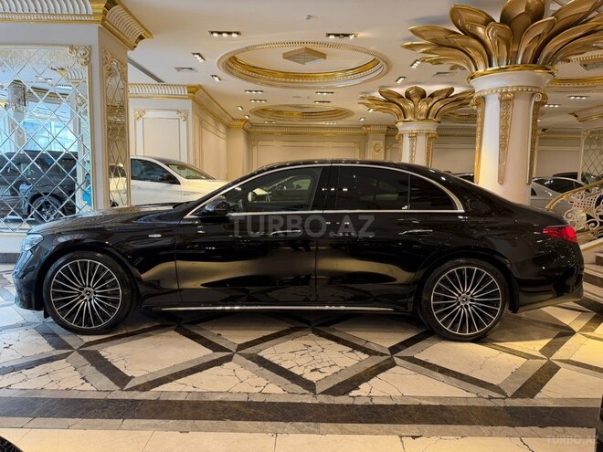 Mercedes E 400 e 4MATIC-4