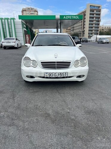 Mercedes C 240 2002, 393,923 km - 2.6 л - Bakı