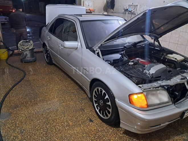 Mercedes C 230 1999, 245,000 km - 2.3 l - Bakı