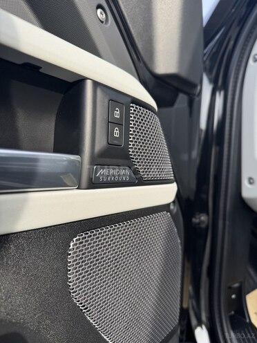 Land Rover Defender 2021, 94,000 km - 3.0 л - Bakı