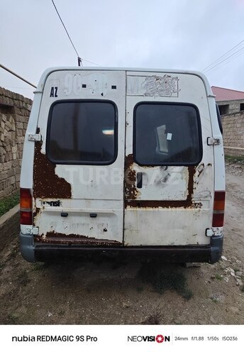 Ford Transit-11