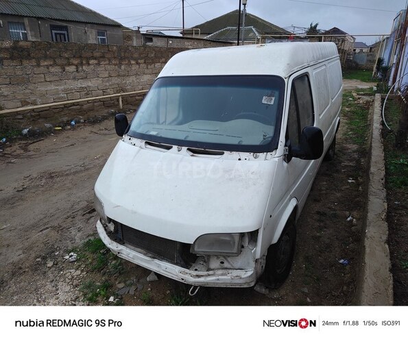 Ford Transit-14