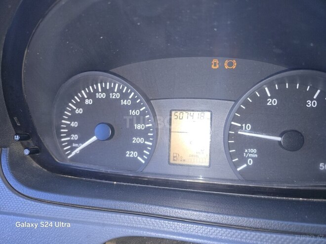 Mercedes  2008, 574,000 km - 2.1 l - Mingəçevir