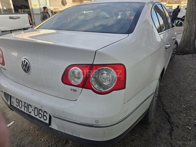 Volkswagen Passat 2009, 211,000 km - 1.8 l - Bakı