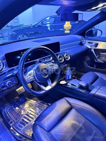 Mercedes CLA 220-6