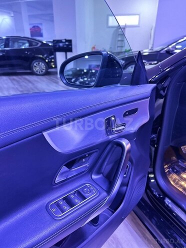 Mercedes CLA 220-4