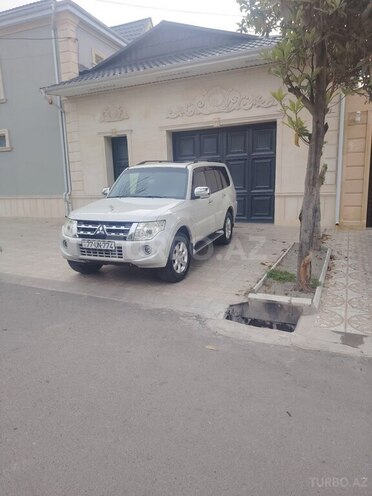Mitsubishi Pajero 2012, 280,000 km - 3.5 л - Bakı