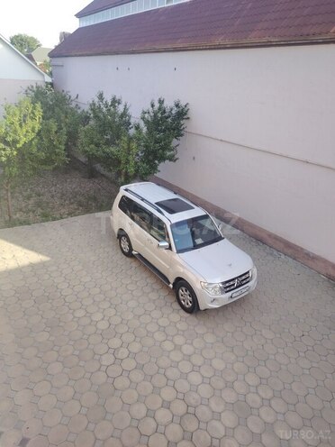 Mitsubishi Pajero 2012, 280,000 km - 3.5 л - Bakı