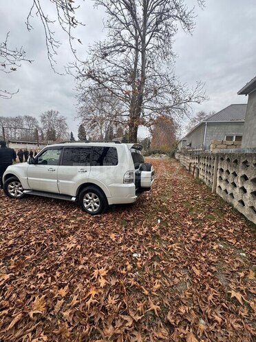 Mitsubishi Pajero 2012, 280,000 km - 3.5 л - Bakı